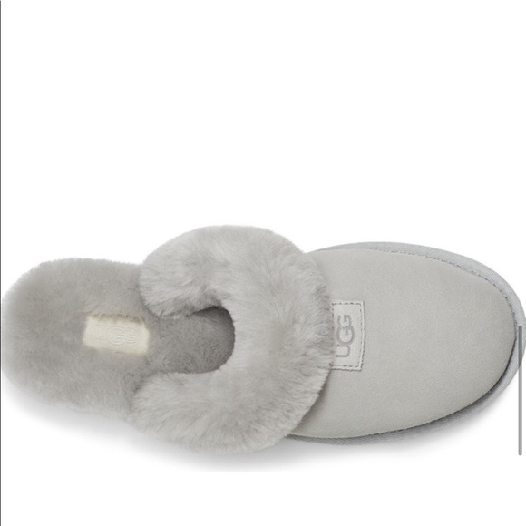 NWB UGG genuine shearling cozy suede slipper - Picture 4 of 11